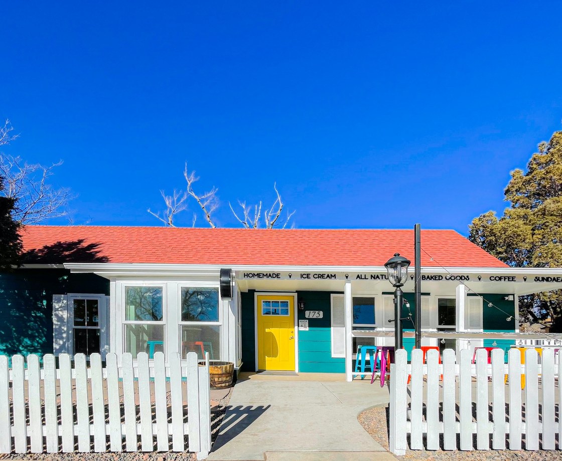 Lolley's Ice Cream in Monument